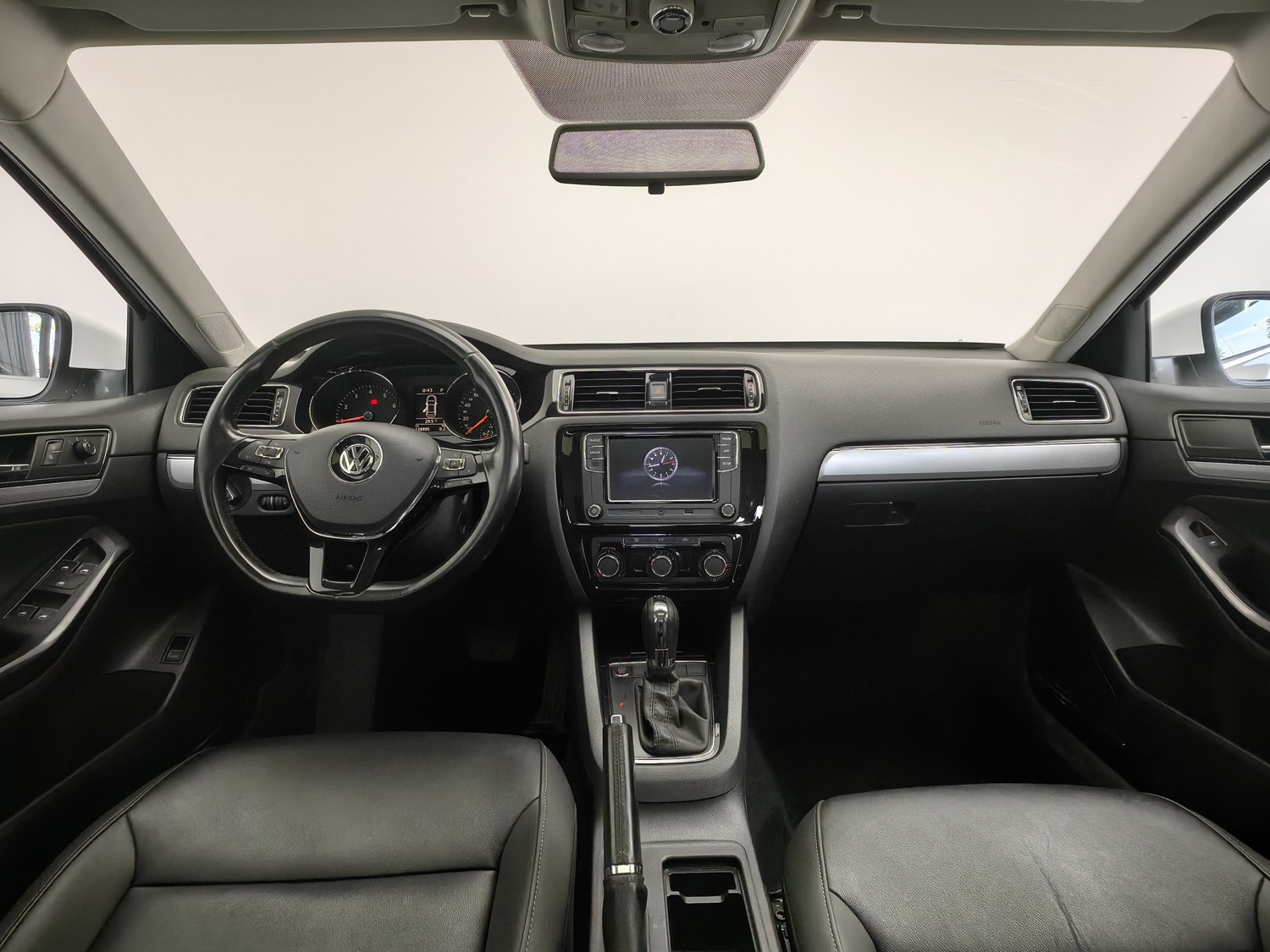 Used Volkswagen Sagitar 2018 1.4 AT