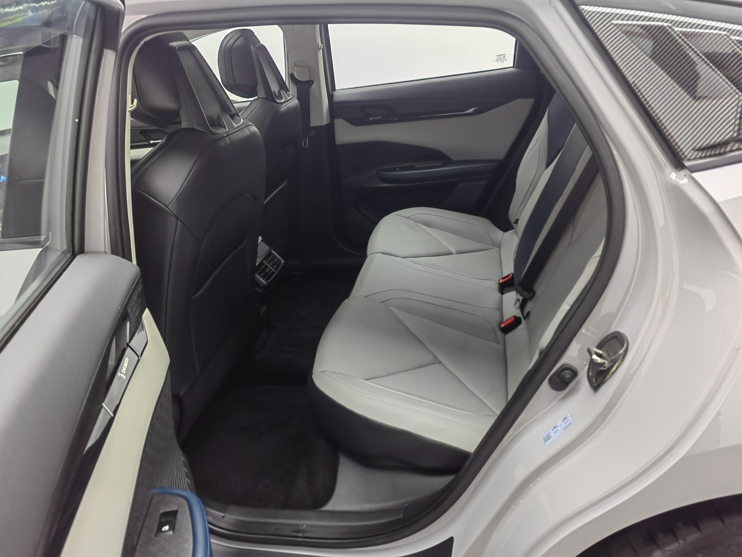 Used Changan UNI-V iDD 2023 1.5 AT