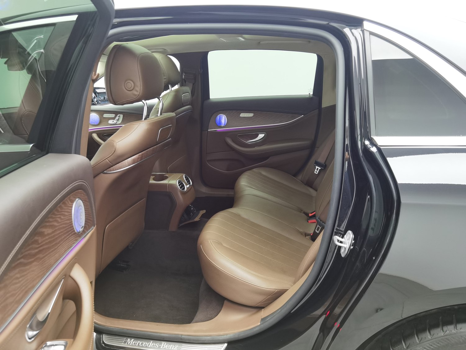 Used Mercedes-Benz E-Class 2020 2.0 AT