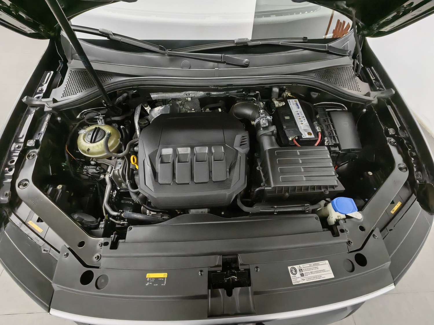 Used Volkswagen Tiguan L 2021 2.0 AT