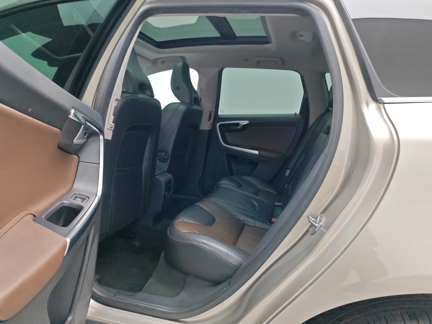 Used Volvo XC60 (Import) 2014 2.0 AT
