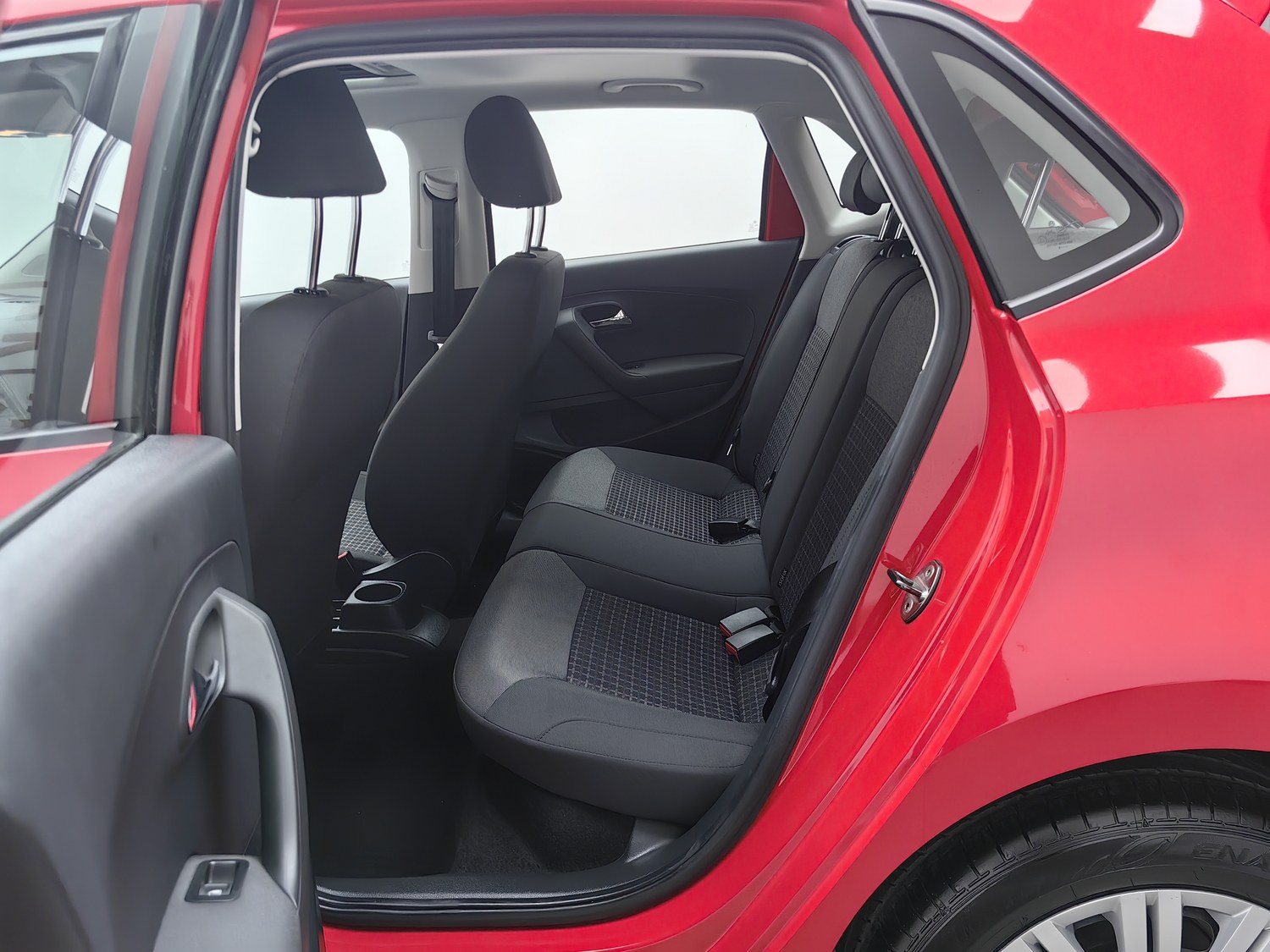 Used Volkswagen Polo 2018 1.5 AT
