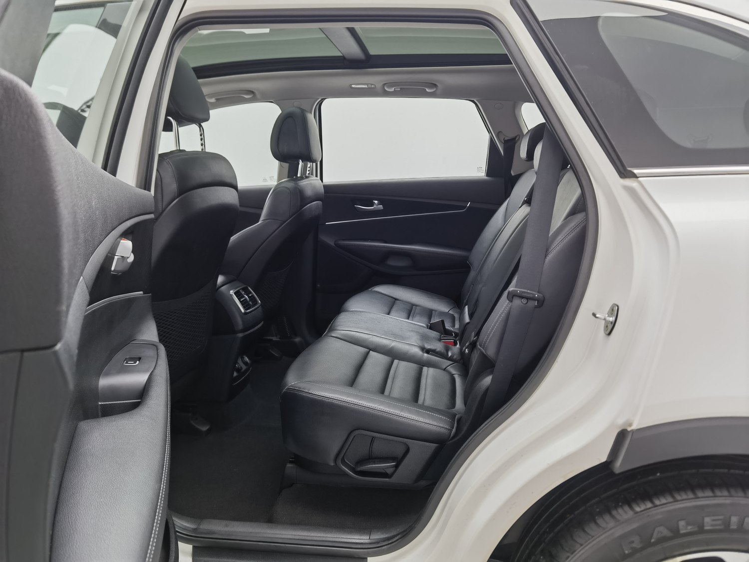 Used Kia Sorento 2016 2.4 AT
