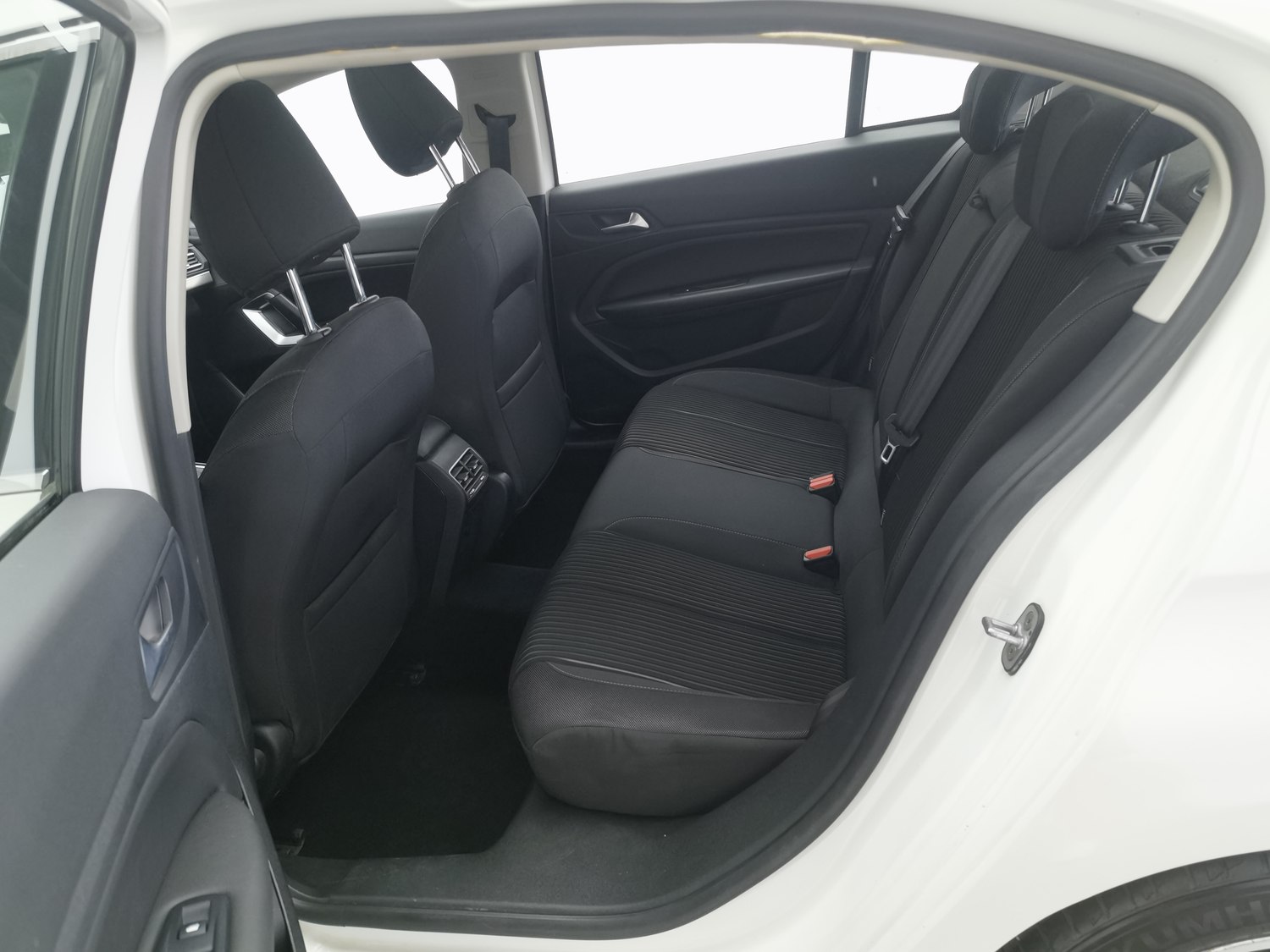 Used Peugeot 408 2014 1.8 AT