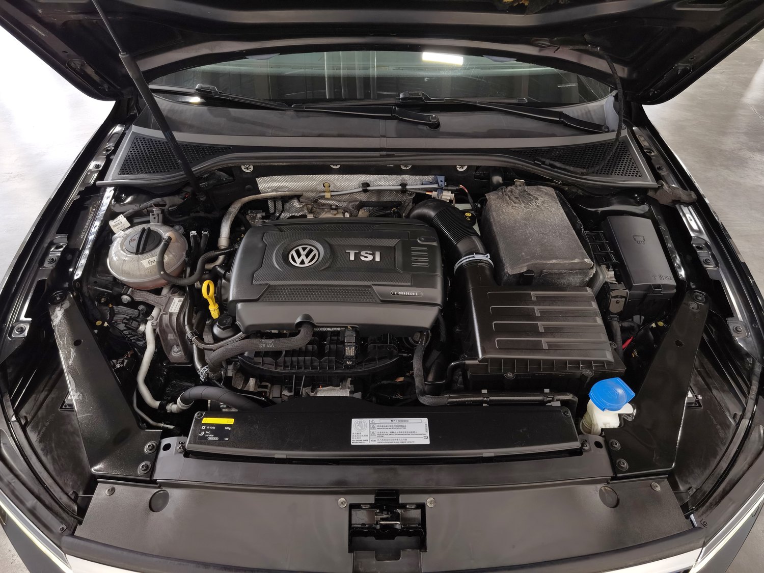 Used Volkswagen Magotan 2017 2.0 AT