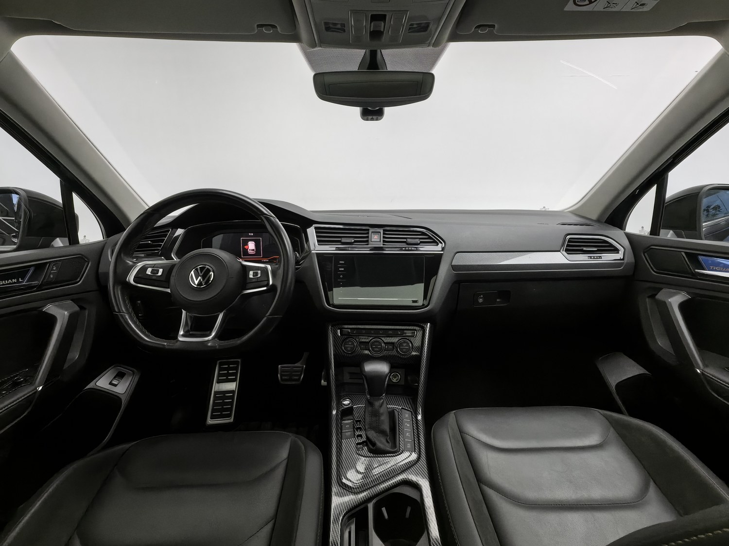 Used Volkswagen Tiguan L 2021 2.0 AT