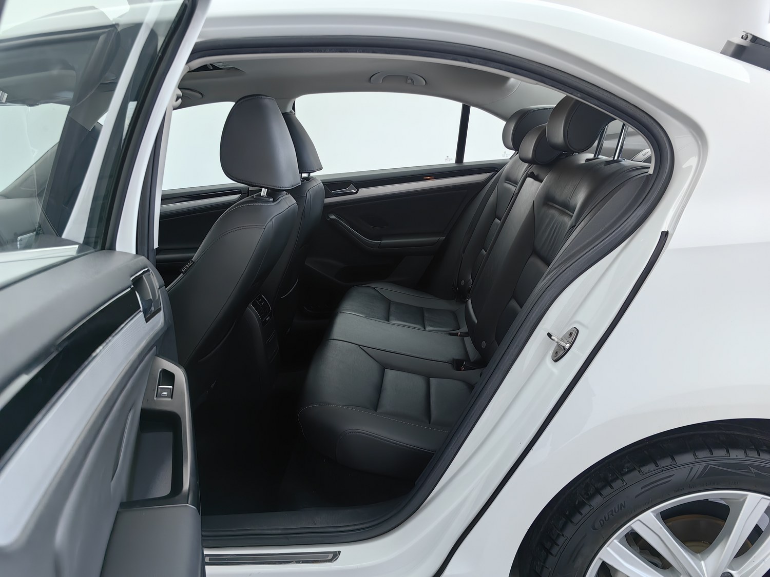 Used Volkswagen Sagitar 2018 1.4 AT
