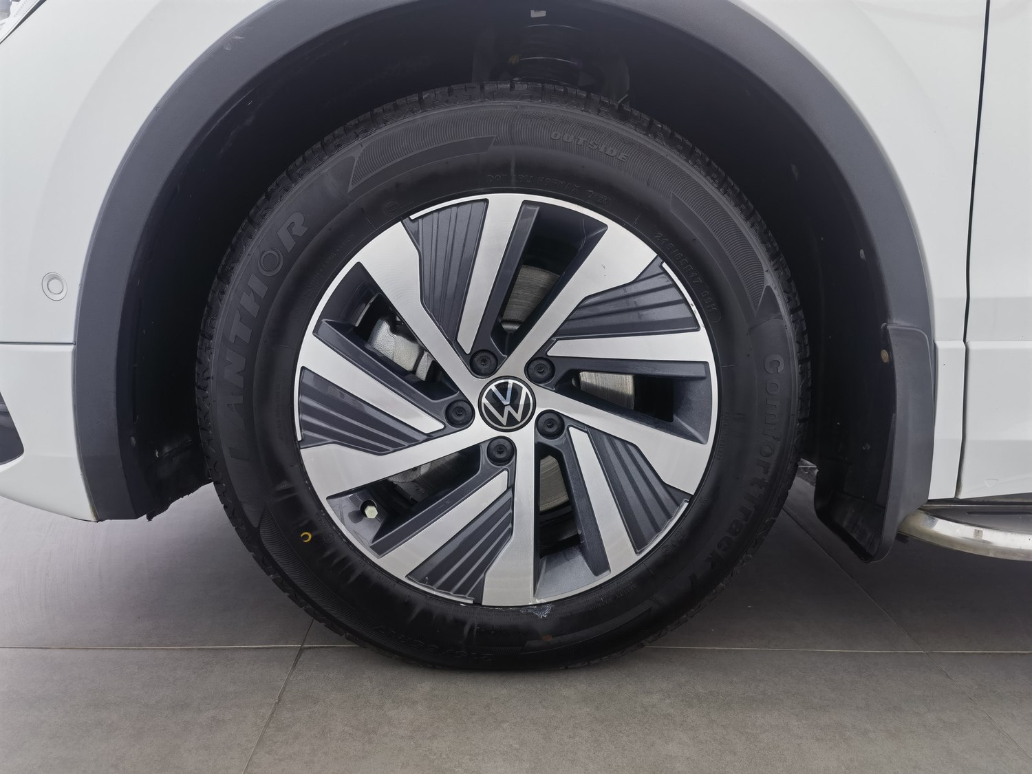 Used Volkswagen Tiguan L NEV 2023 1.4 AT