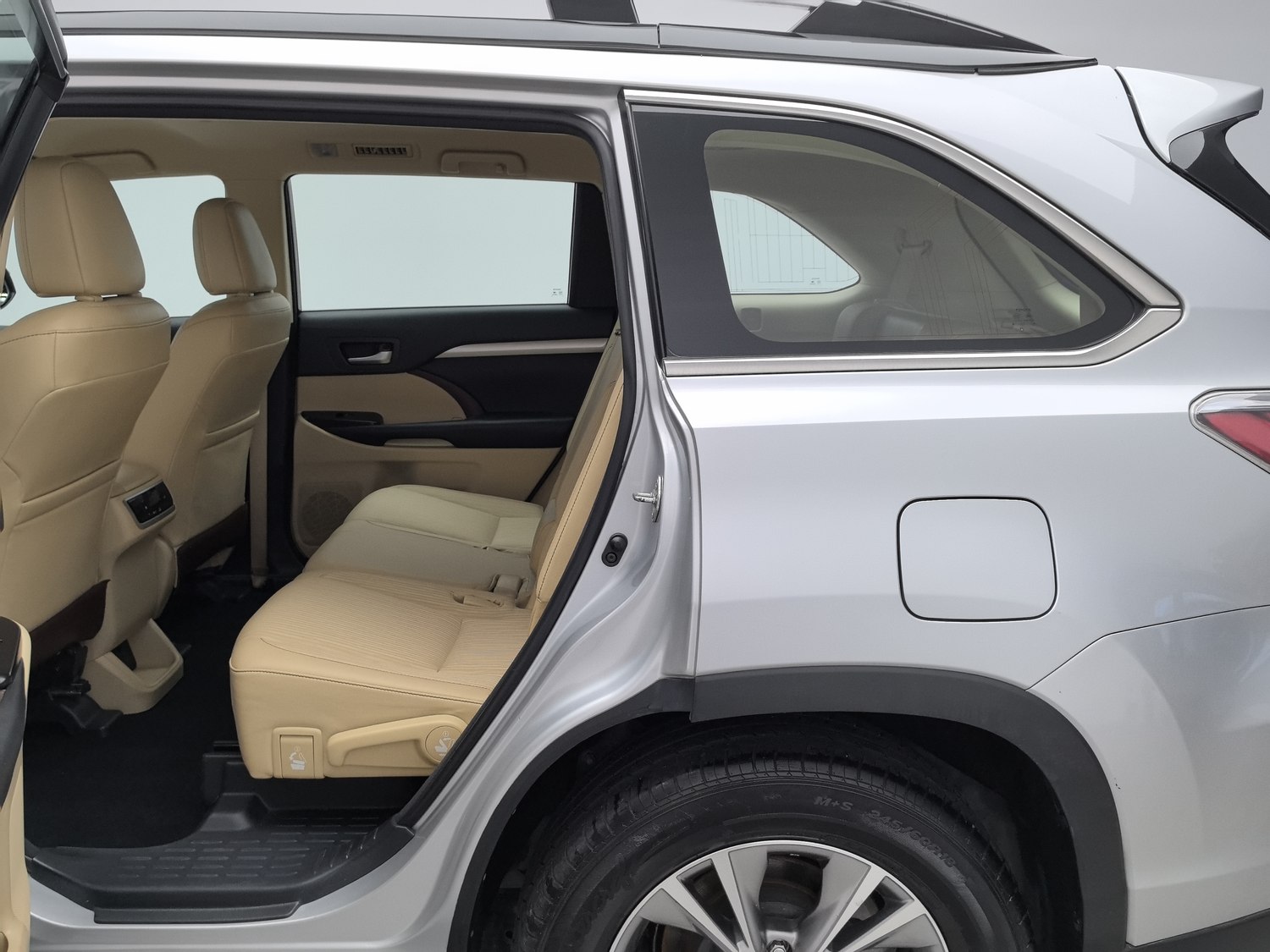 Used Toyota Highlander 2017 2.0 AT