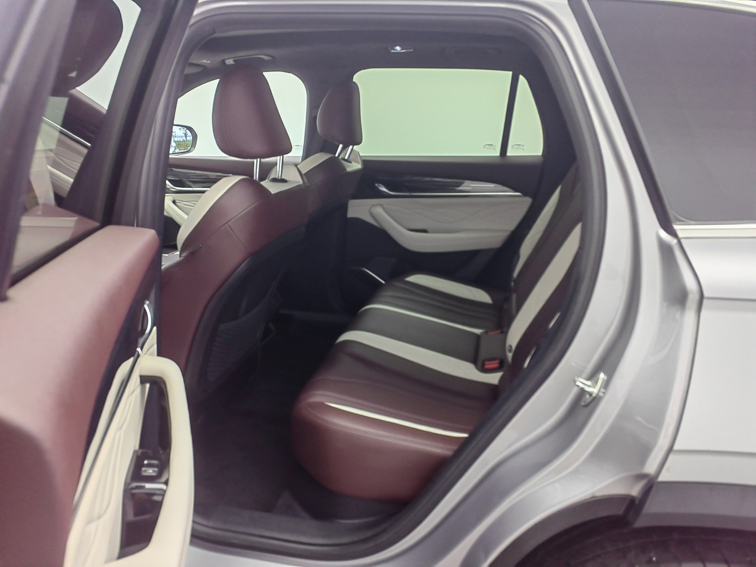 Used Geely Xingyue L 2021 2.0 AT