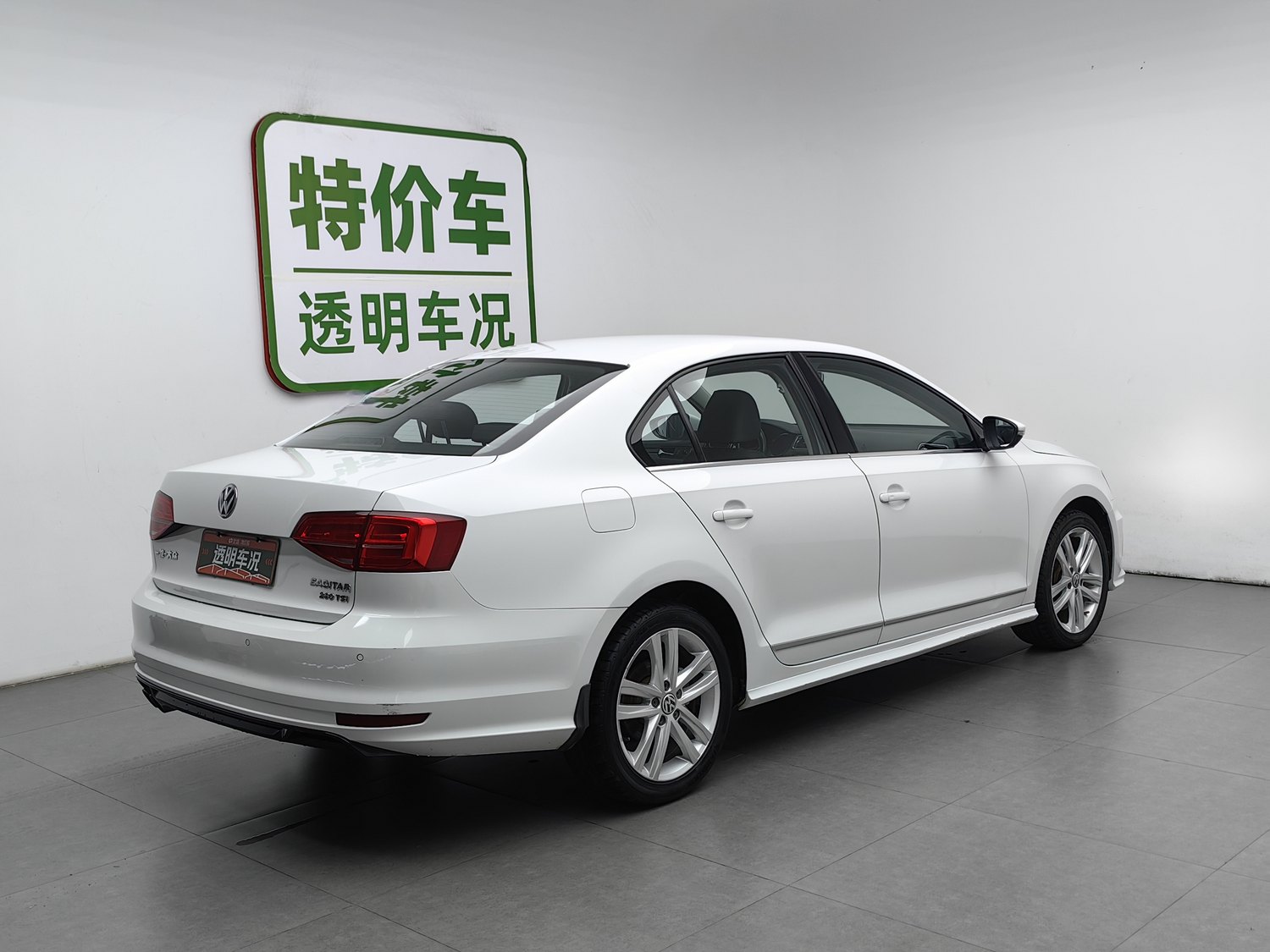 Used Volkswagen Sagitar 2018 1.4 AT