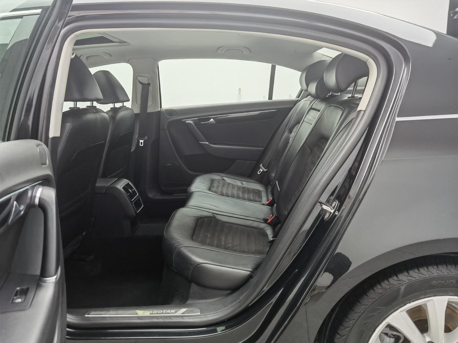 Used Volkswagen Magotan 2015 1.8 AT