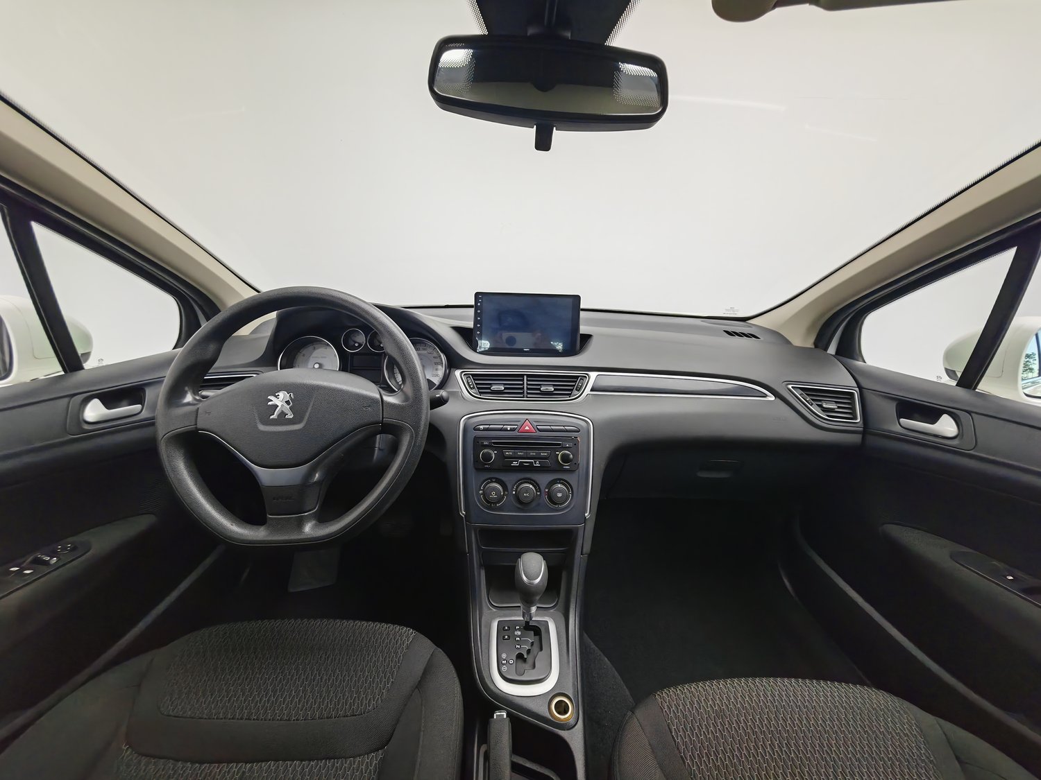 Used Peugeot 308 2014 1.6 AT