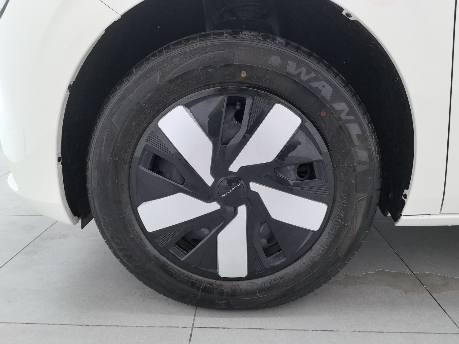 Used Dongfeng Nammi 01 2024