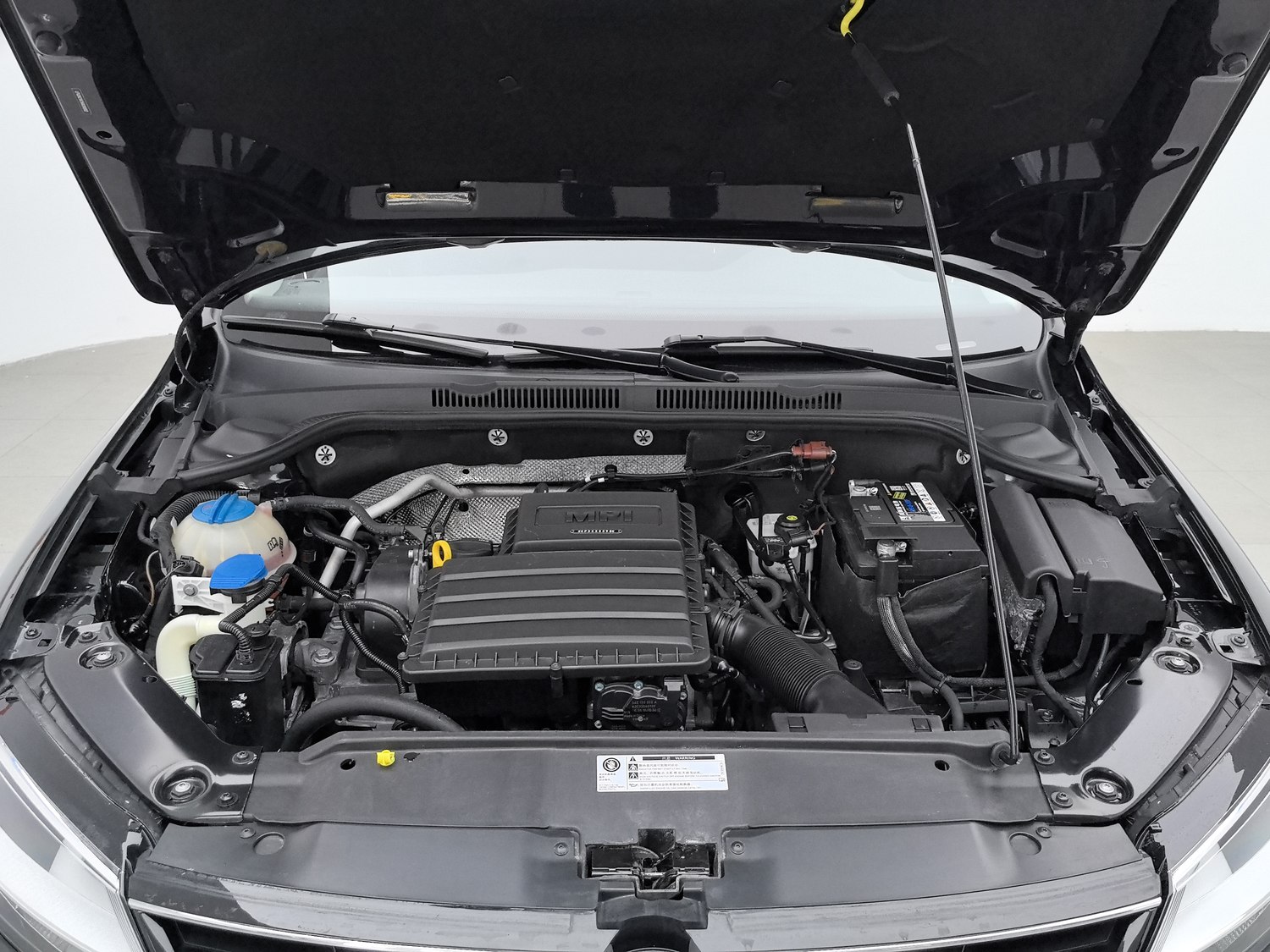 Used Volkswagen Sagitar 2018 1.6 AT