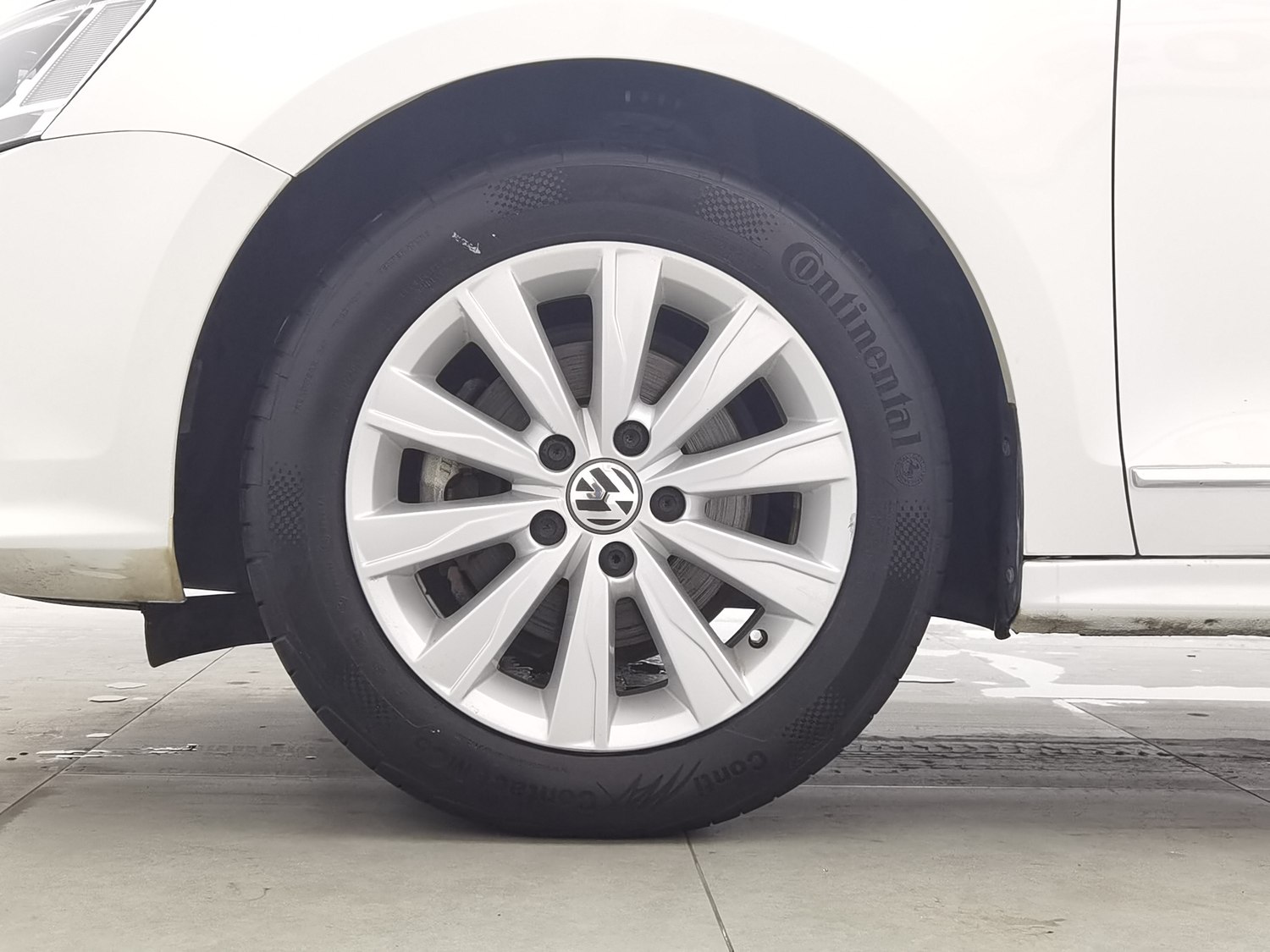 Used Volkswagen Sagitar 2015 1.6 MT