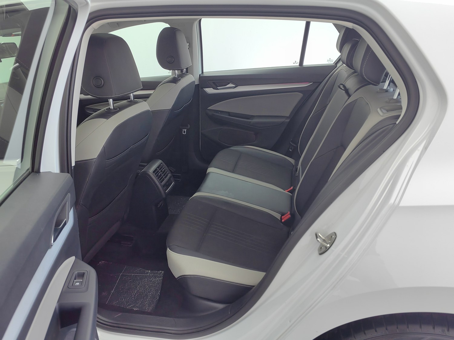 Used Volkswagen Golf 2021 1.4 AT