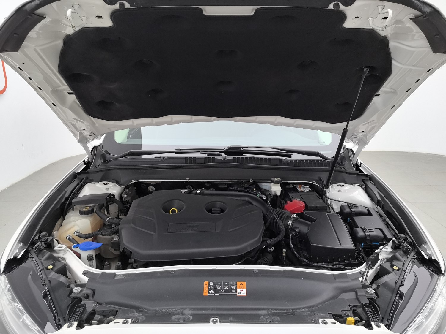 Used Ford Mondeo 2018 2.0 AT