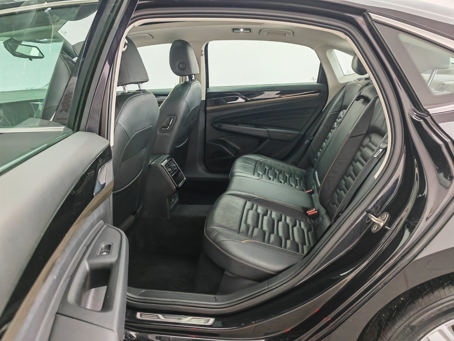 Used Volkswagen Passat 2021 2.0 AT