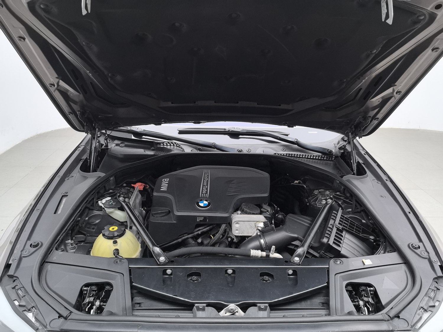 Used BMW THE5 2013 2.0 AT