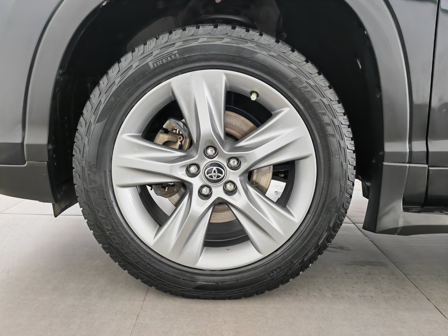 Used Toyota Highlander 2018 2.0 AT