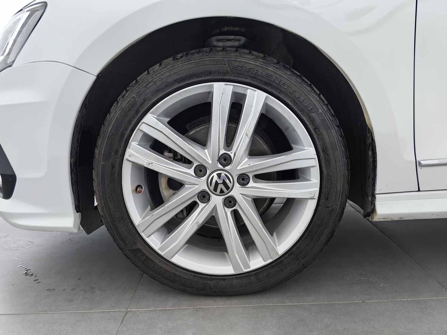 Used Volkswagen Sagitar 2018 1.4 AT