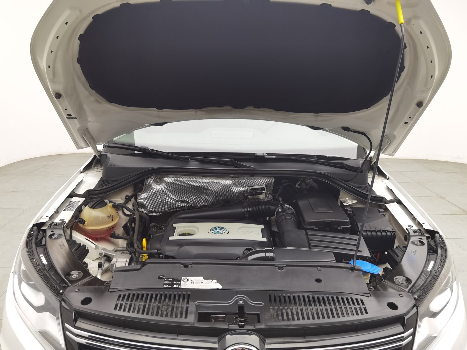 Used Volkswagen Tiguan 2015 1.8 AT