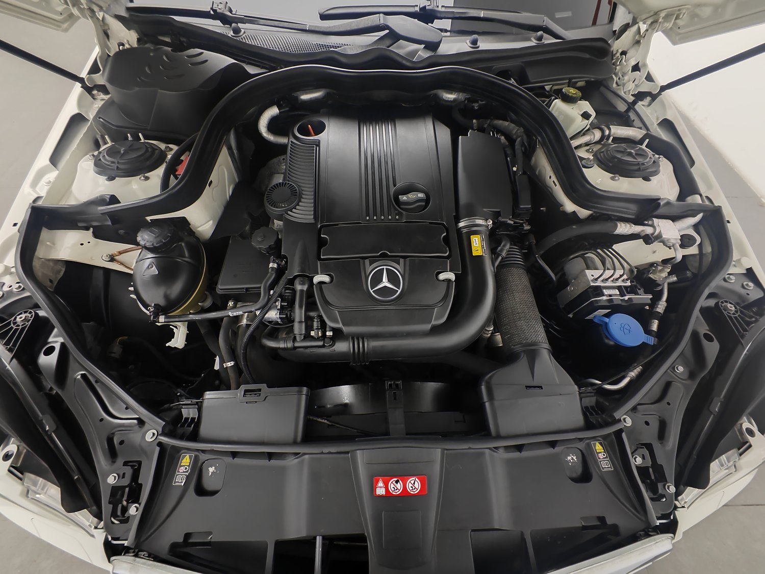Used Mercedes-Benz E-Class (Import) 2010 1.8 AT