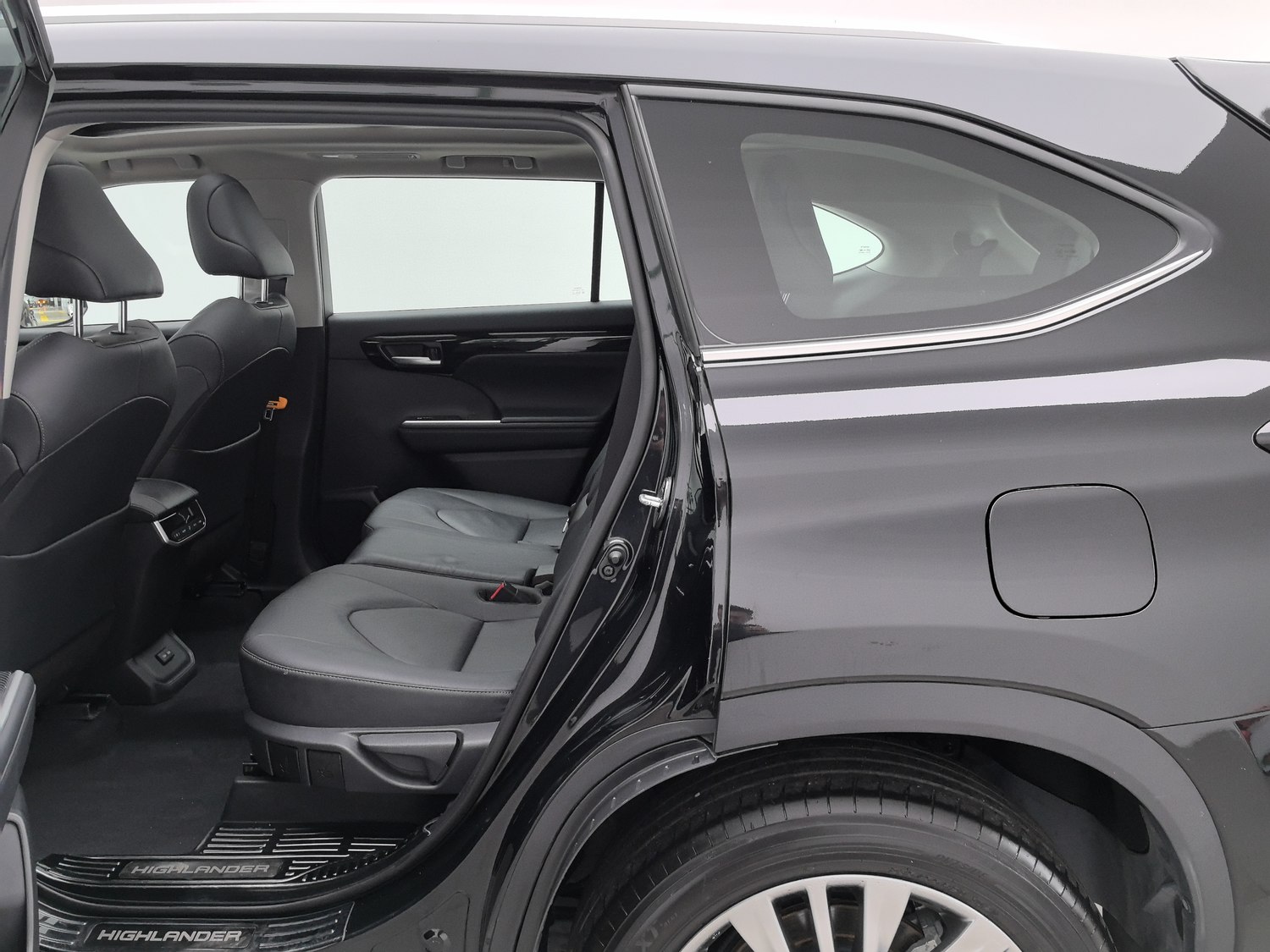 Used Toyota Highlander 2022 2.0 AT