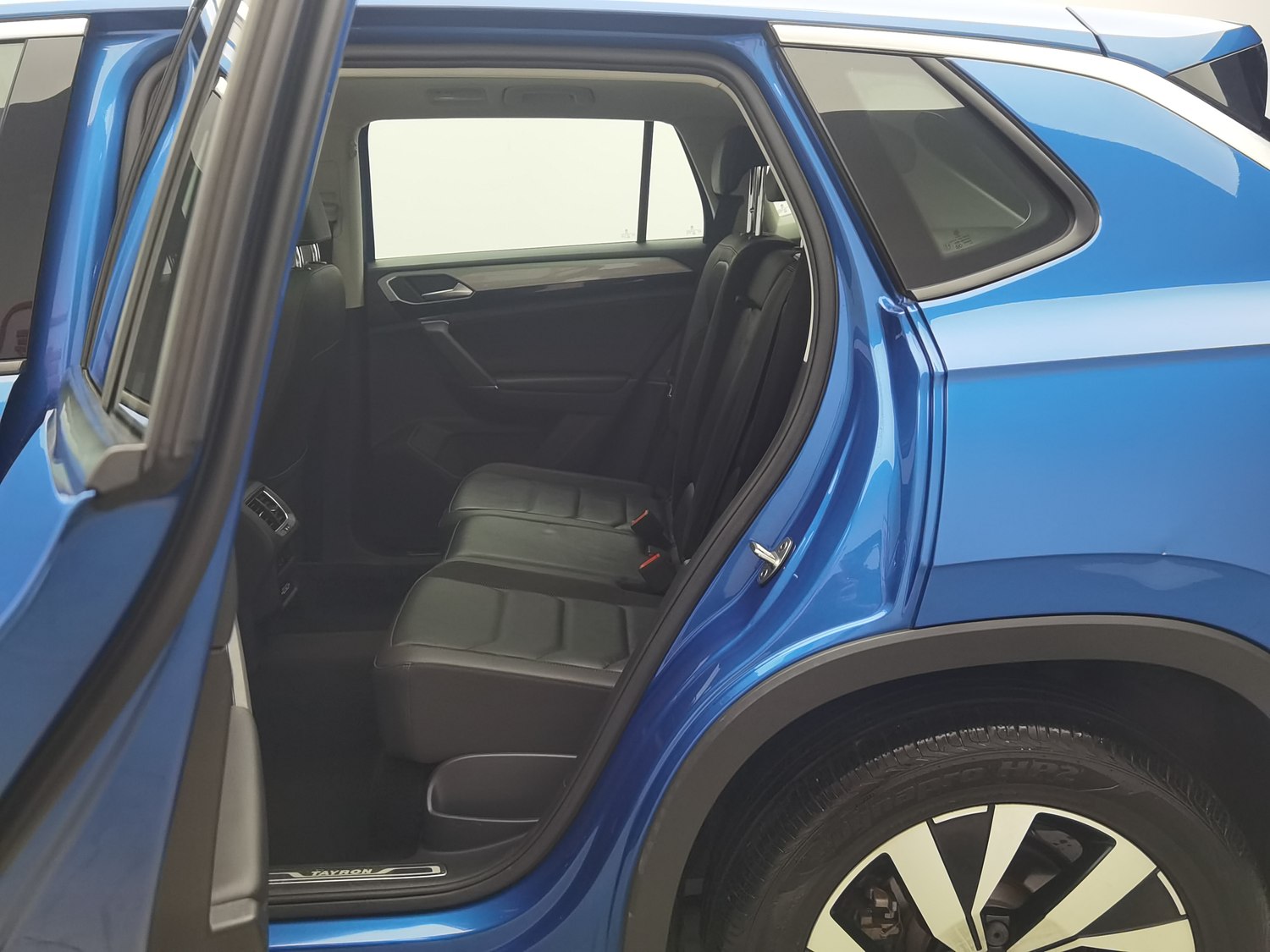 Used Volkswagen Tayron 2019 2.0 AT