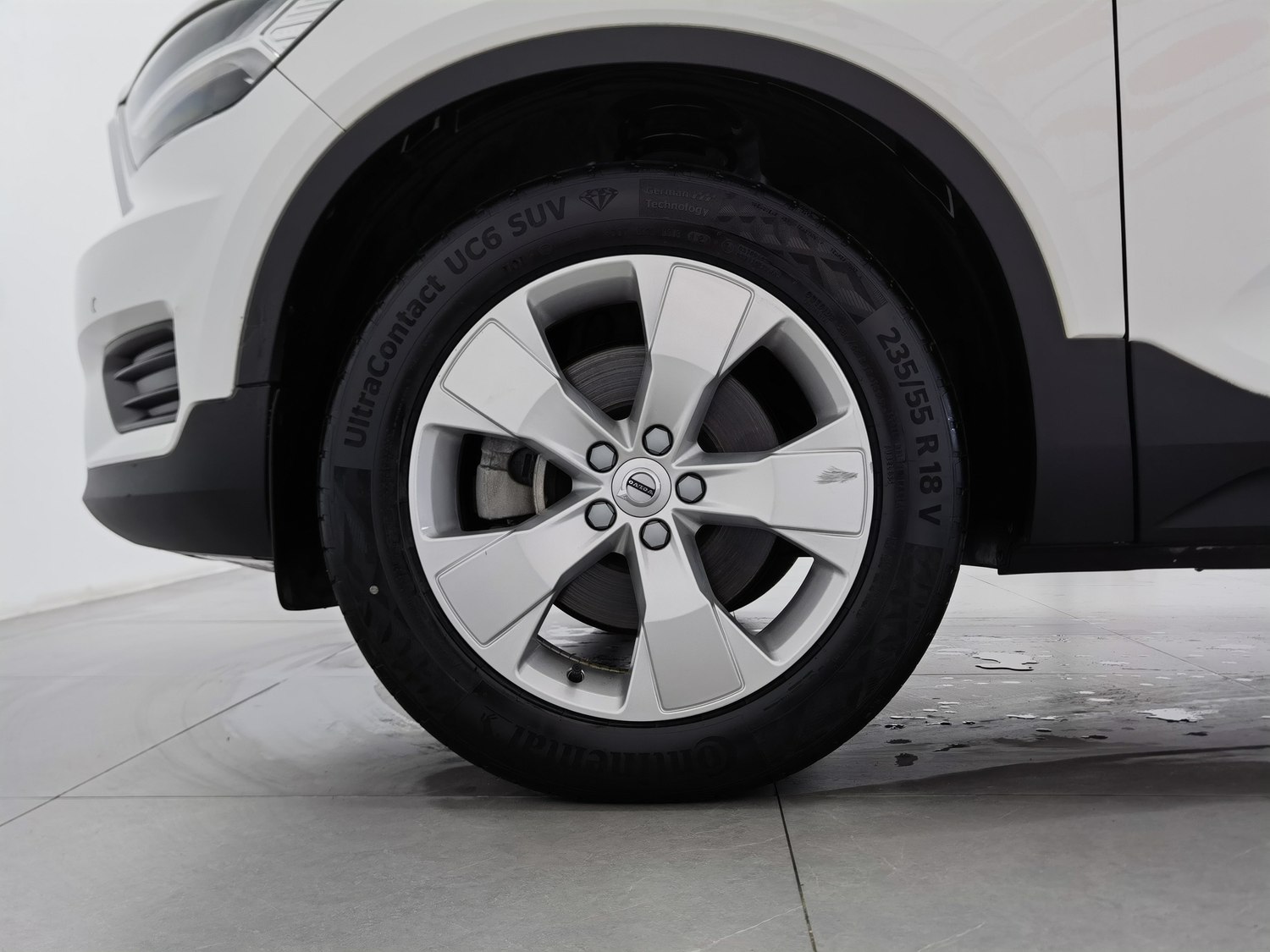 Used Volvo XC40 2022 2.0 AT