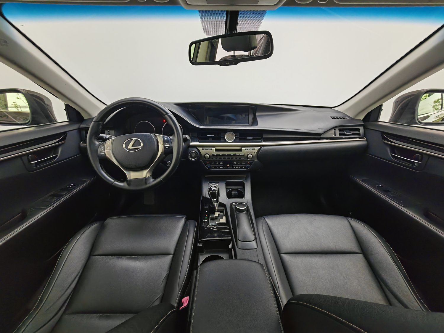 Used Lexus ES 2013 2.5 AT