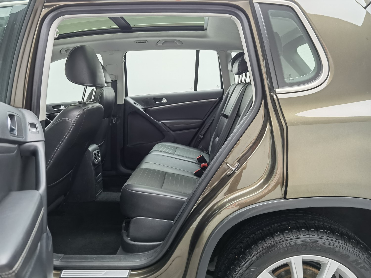 Used Volkswagen Tiguan 2016 1.8 AT