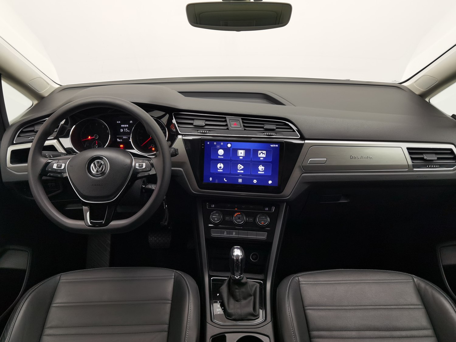 Used Volkswagen Touran 2016 1.4 AT