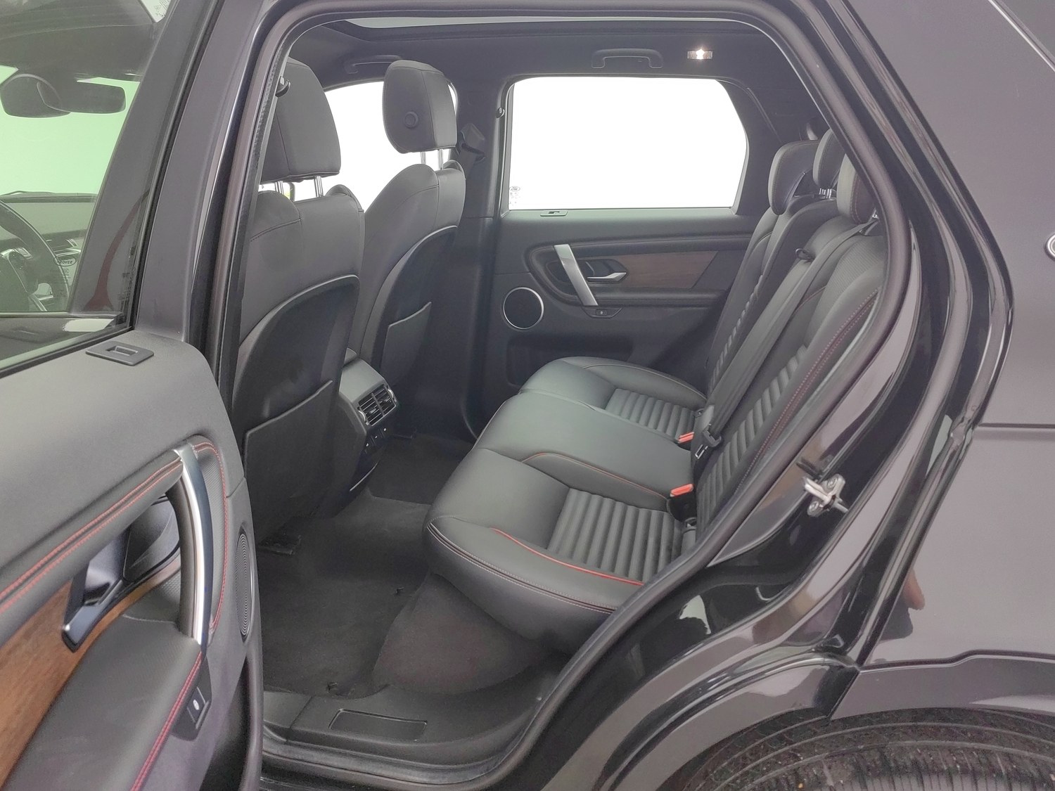 Used Land Rover Discovery 2020 2.0 AT