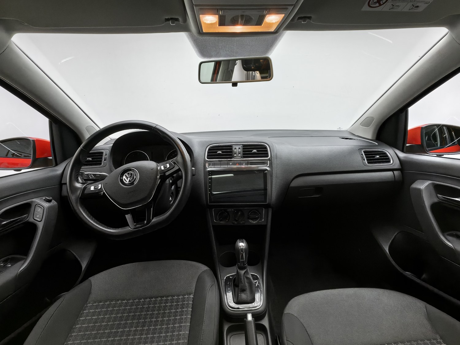Used Volkswagen Polo 2018 1.5 AT