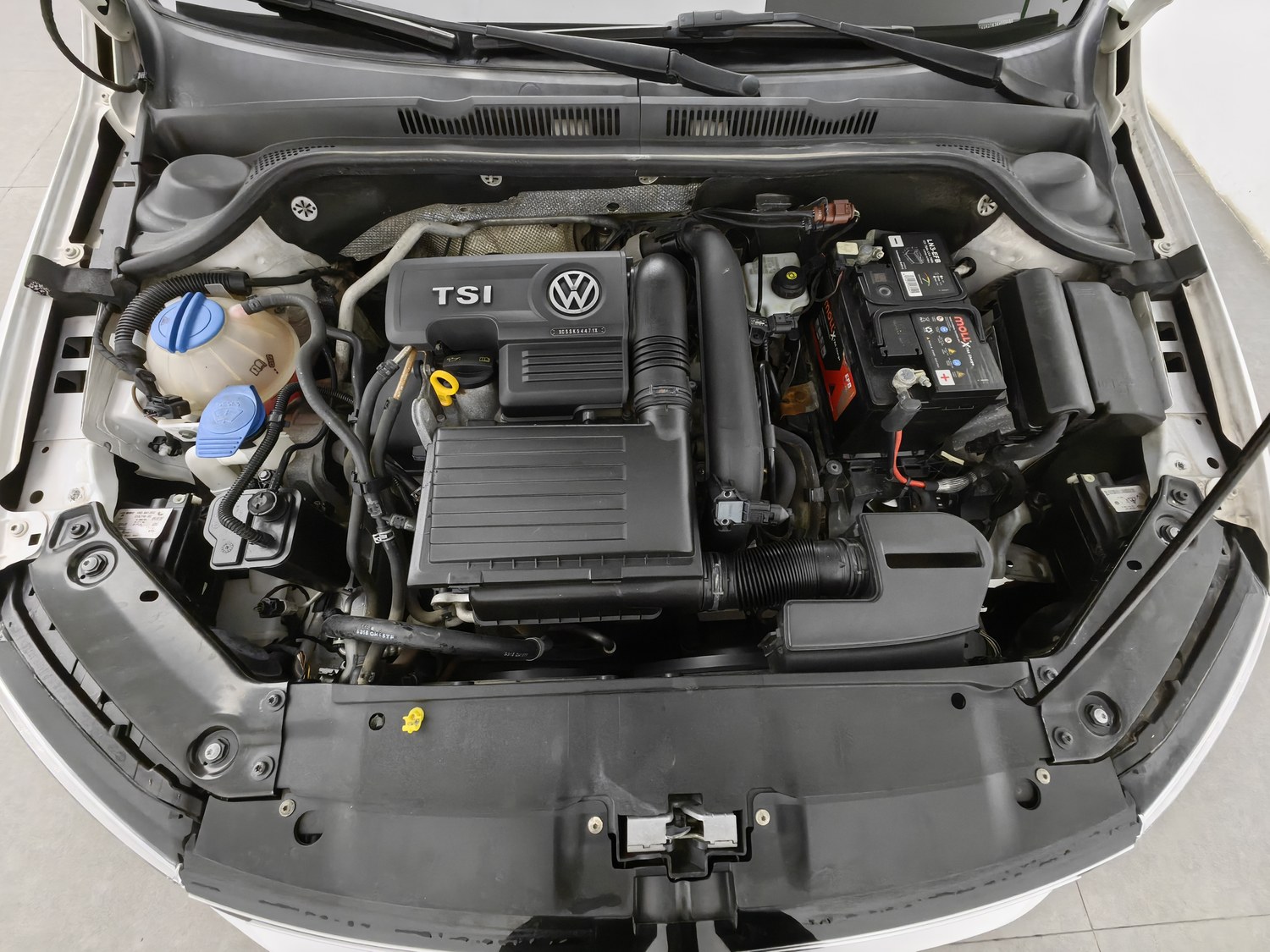 Used Volkswagen Sagitar 2018 1.4 AT