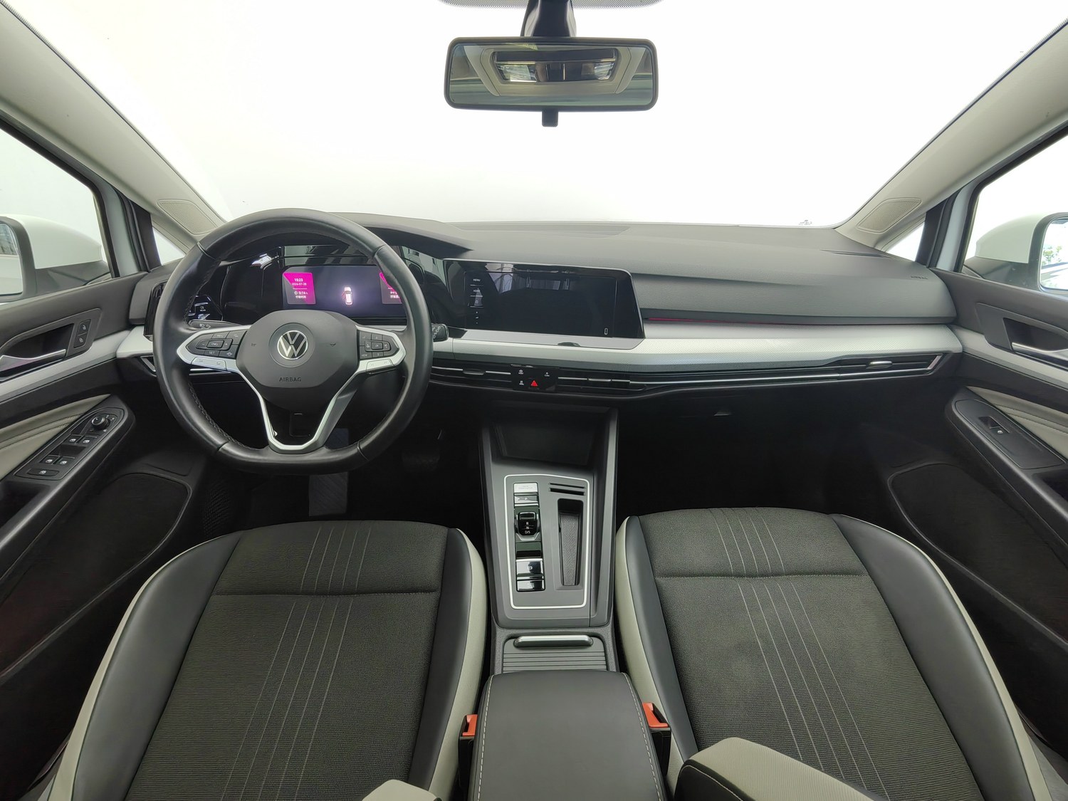 Used Volkswagen Golf 2021 1.4 AT
