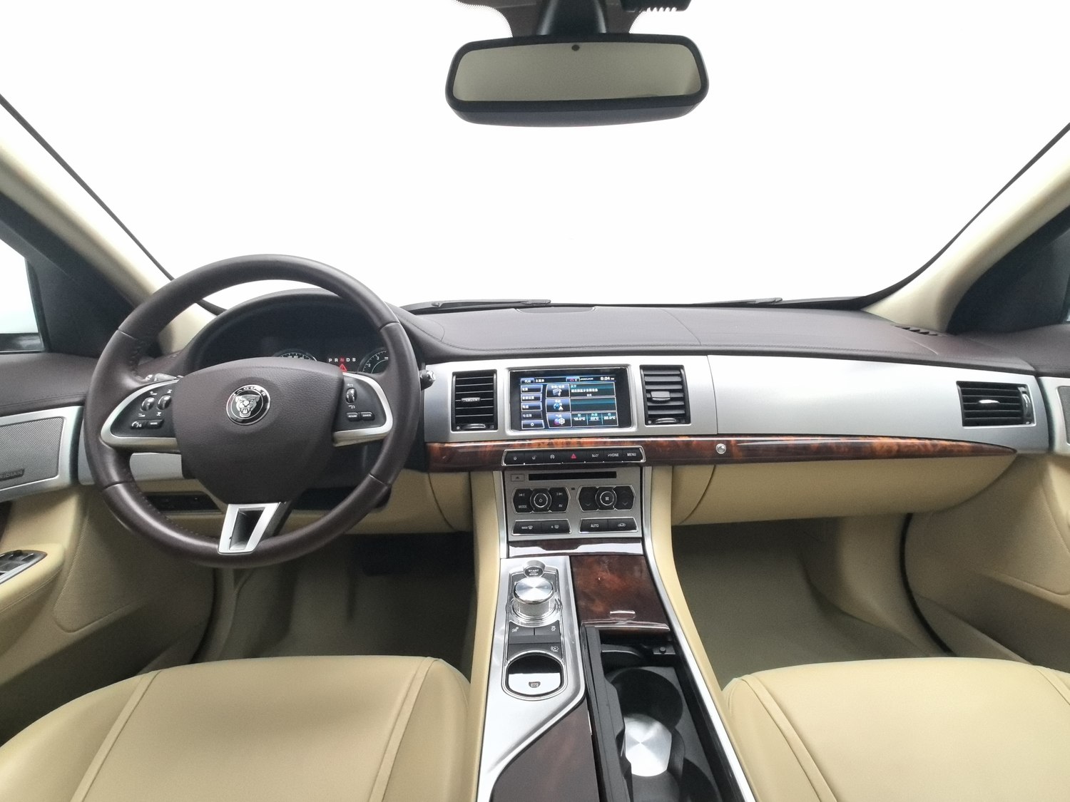 Used Jaguar XF 2014 2.0 AT