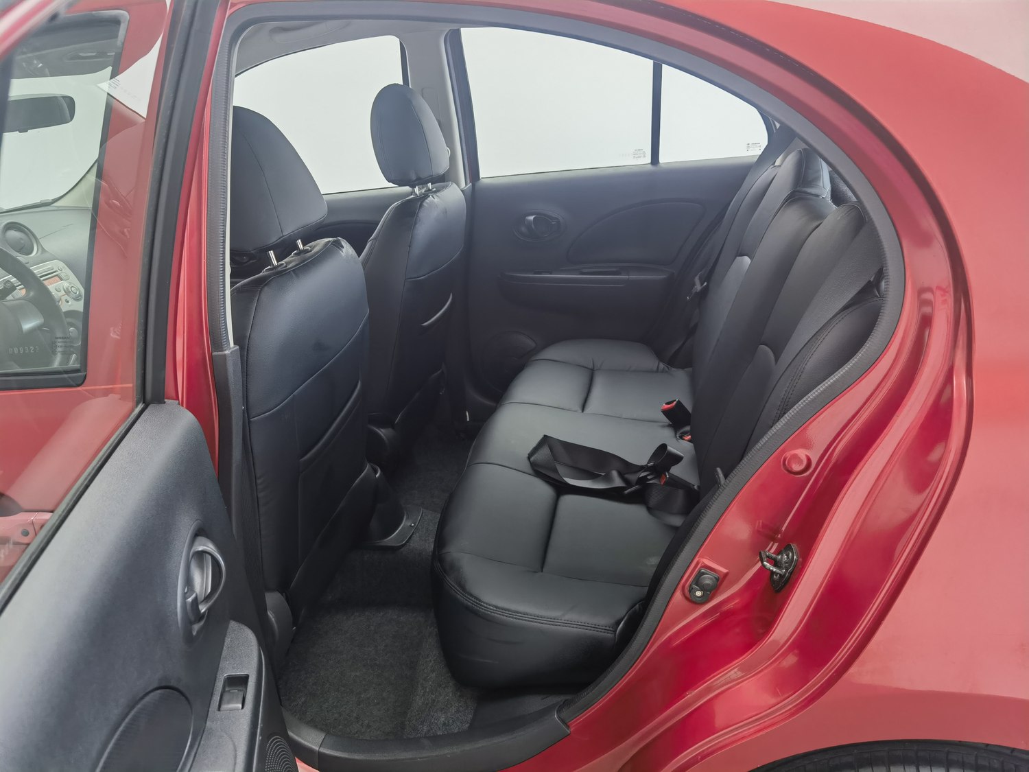 Used Nissan March 2010 1.5 AT