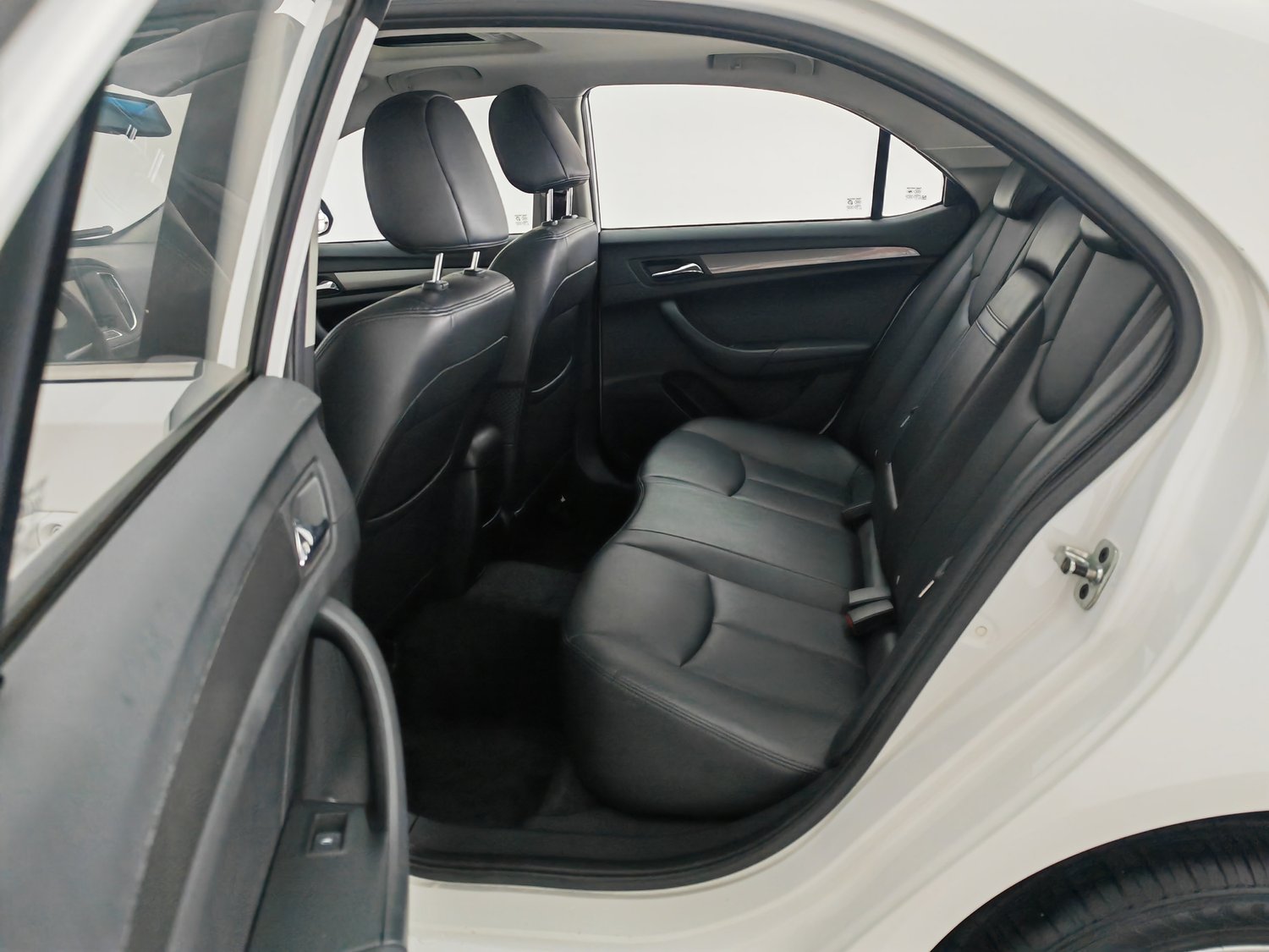 Used Roewe 360 2015 1.5 AT