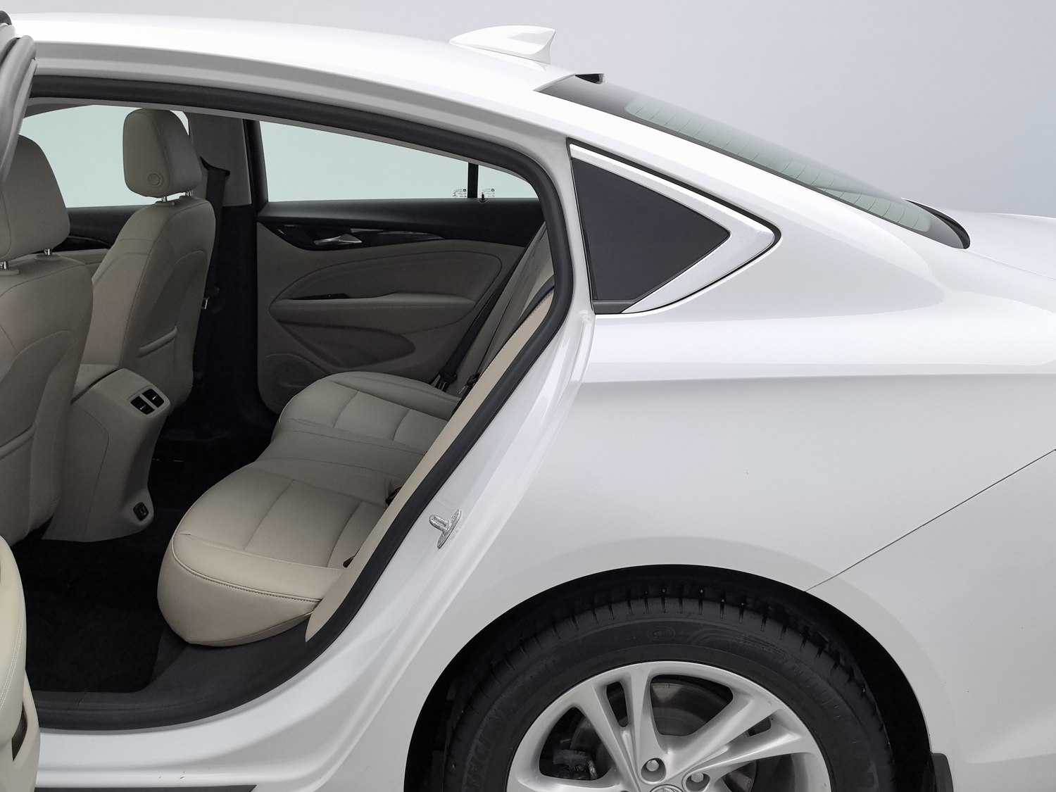 Used Buick Regal 2020 1.5 AT