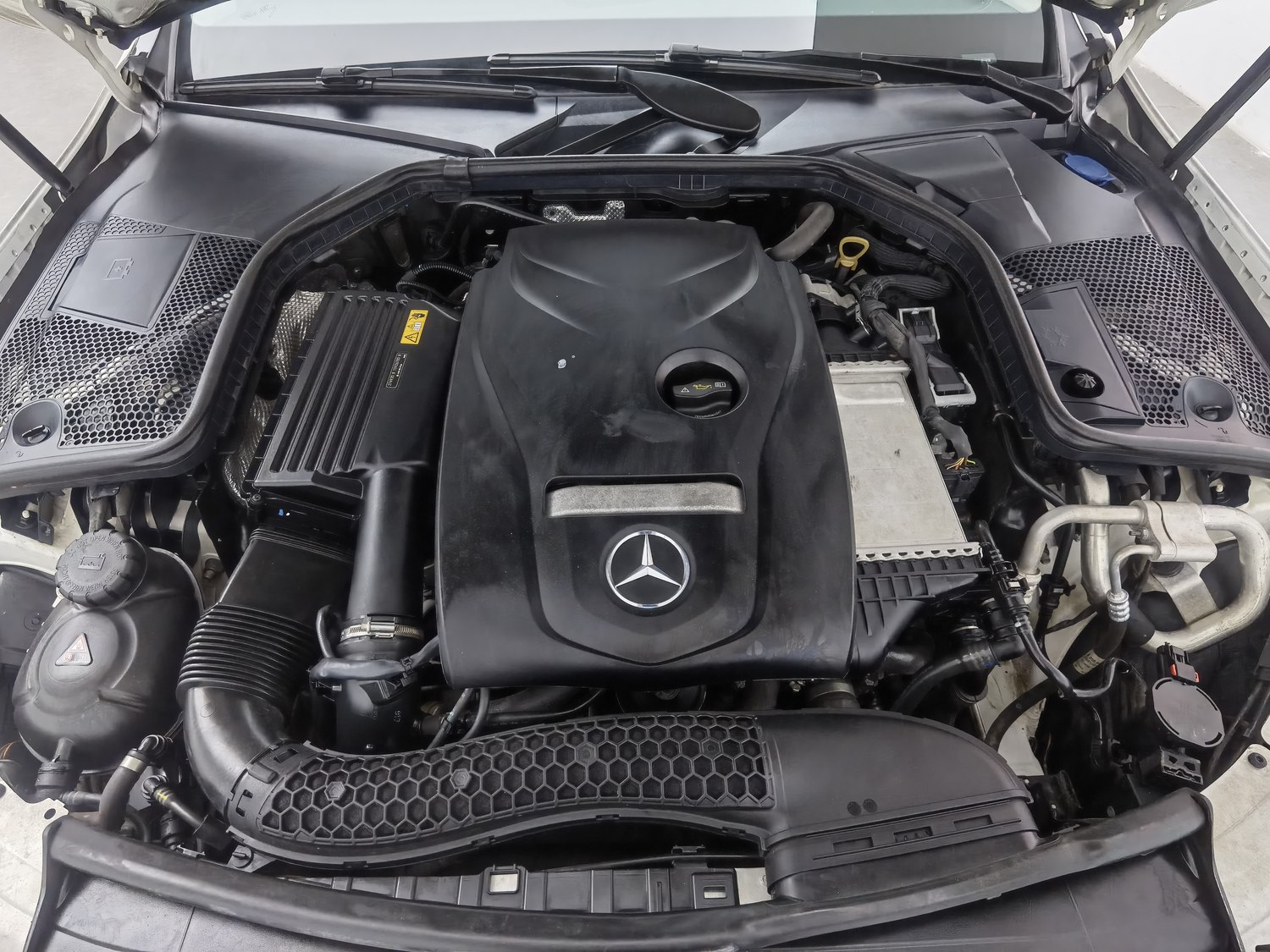 Used Mercedes-Benz C-Class 2018 2.0 AT