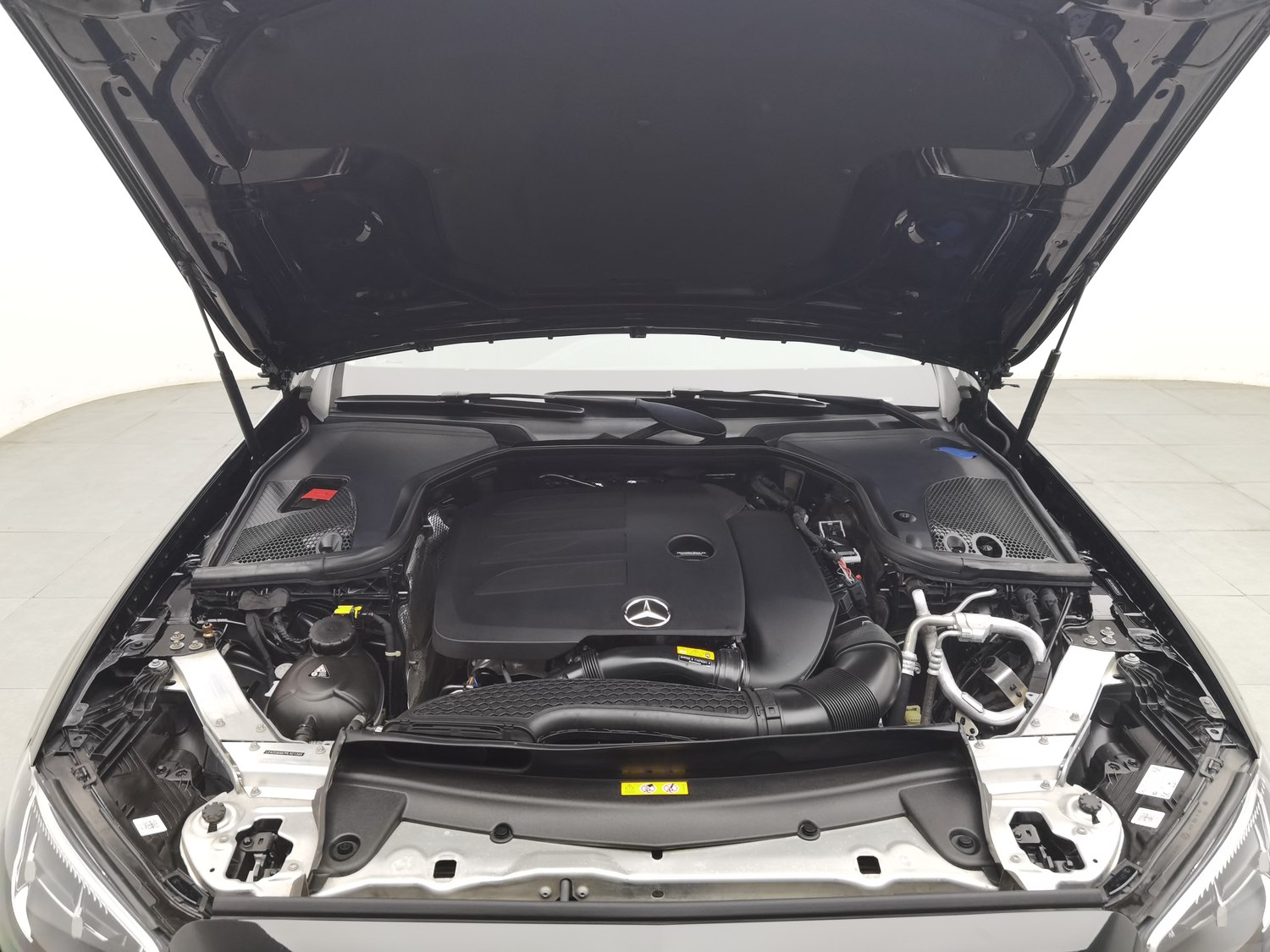 Used Mercedes-Benz E-Class 2023 2.0 AT
