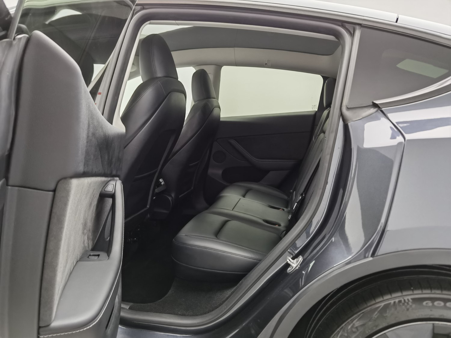 Used Tesla Model Y 2024