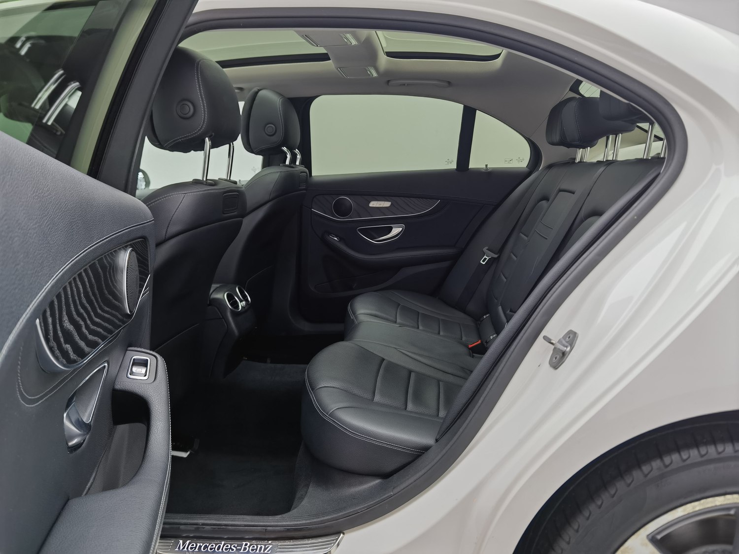 Used Mercedes-Benz C-Class 2018 2.0 AT