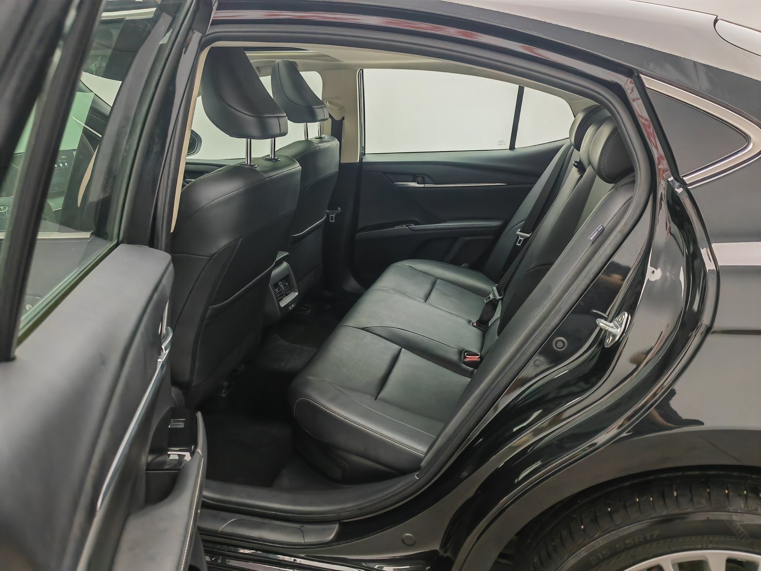 Used Toyota Camry 2024 2.0 AT