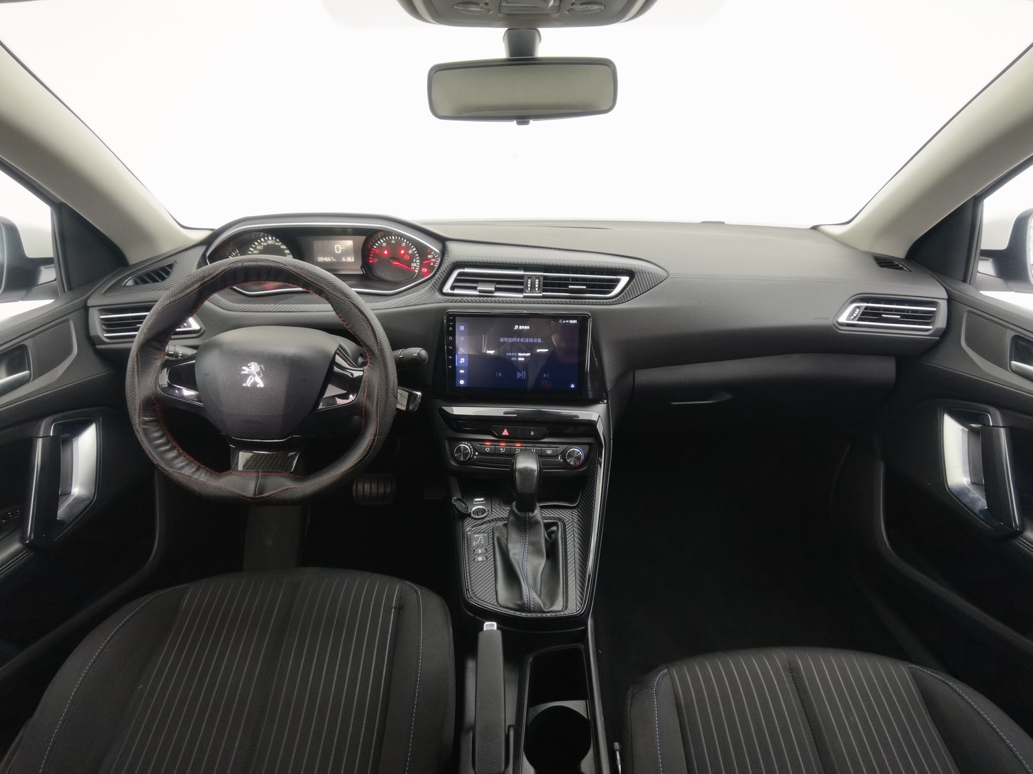 Used Peugeot 308 2019 1.2 AT