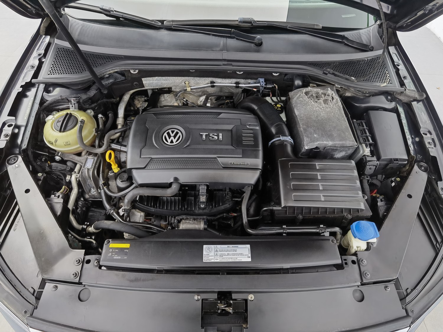 Used Volkswagen Magotan 2017 1.8 AT