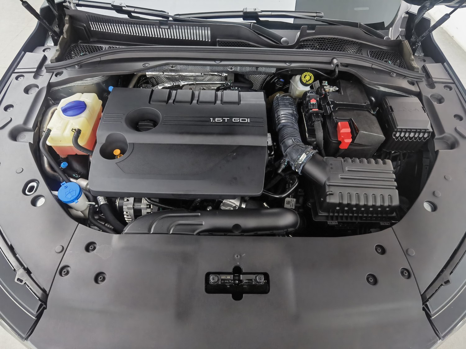 Used Chery Arrizo 8 PRO 2025 1.6 AT